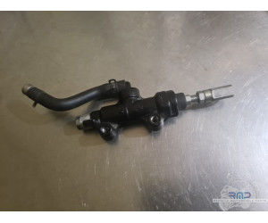 Rear brake master cylinder...