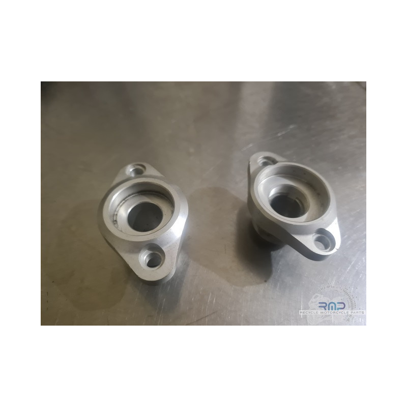 Pair of Swingarm Axis Spacers 765 Street Triple RS 2017 to 2019