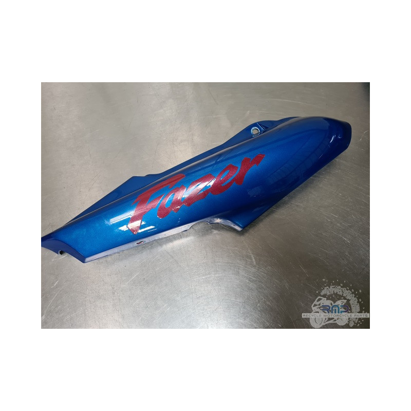 Coque arrière gauche Yamaha FZS 600 1998 à 2001 