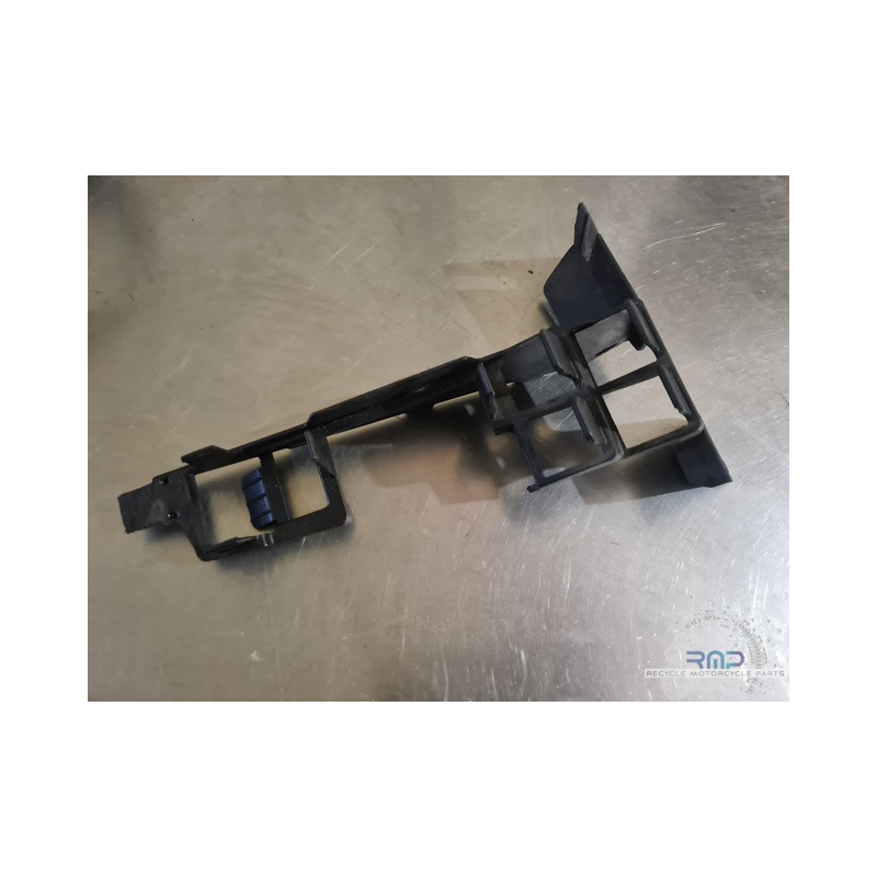 Plastic support RC8 2008 to 2015