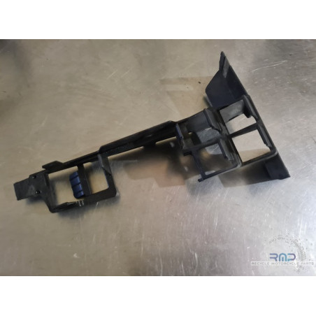 Plastic support RC8 2008 to 2015