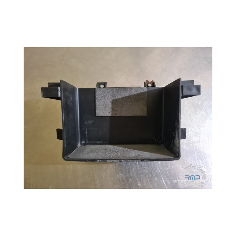 Battery holder FZ6 S2 2007 to 2010