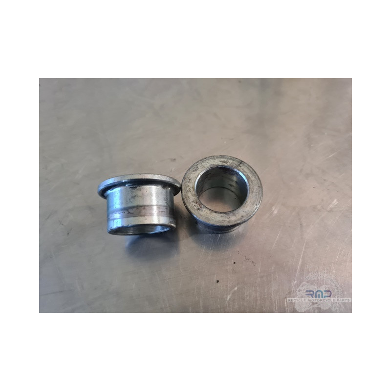 Pair of ZX-6R front wheel spacers 2000 to 2002