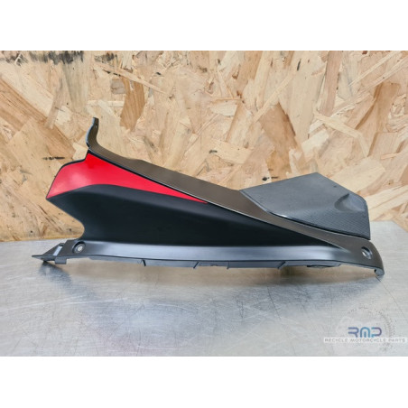 Cache sur flanc droit Aprilia RSV4 2009 à 2014  