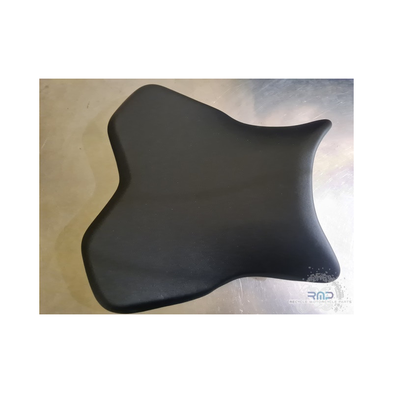 Pilot saddle R1 2015 to 2019