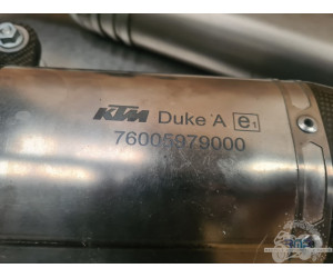 Ligne d'échappement complete Akrapovic KTM 690 Duke 4 2012 à 2015 