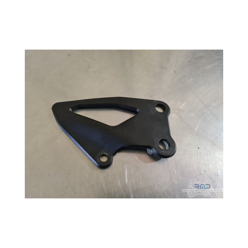 Right heel guard R1 2015 to 2019