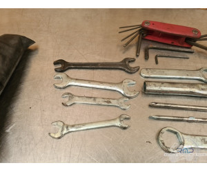 Trousse a outils Suzuki DL 650 Vstrom 