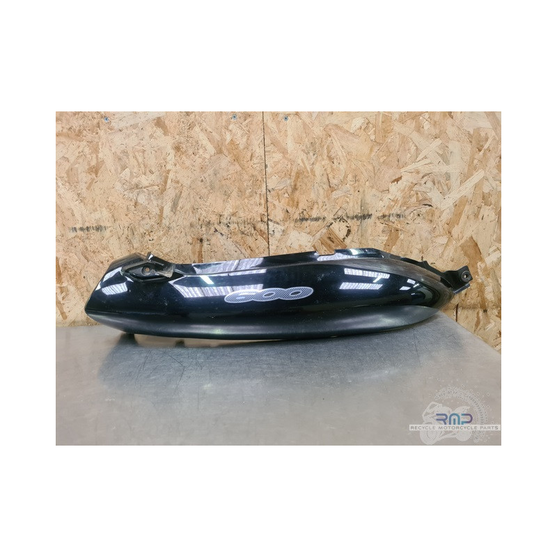 Coque arrière droite Suzuki GSXF 600 1999 à 2002 